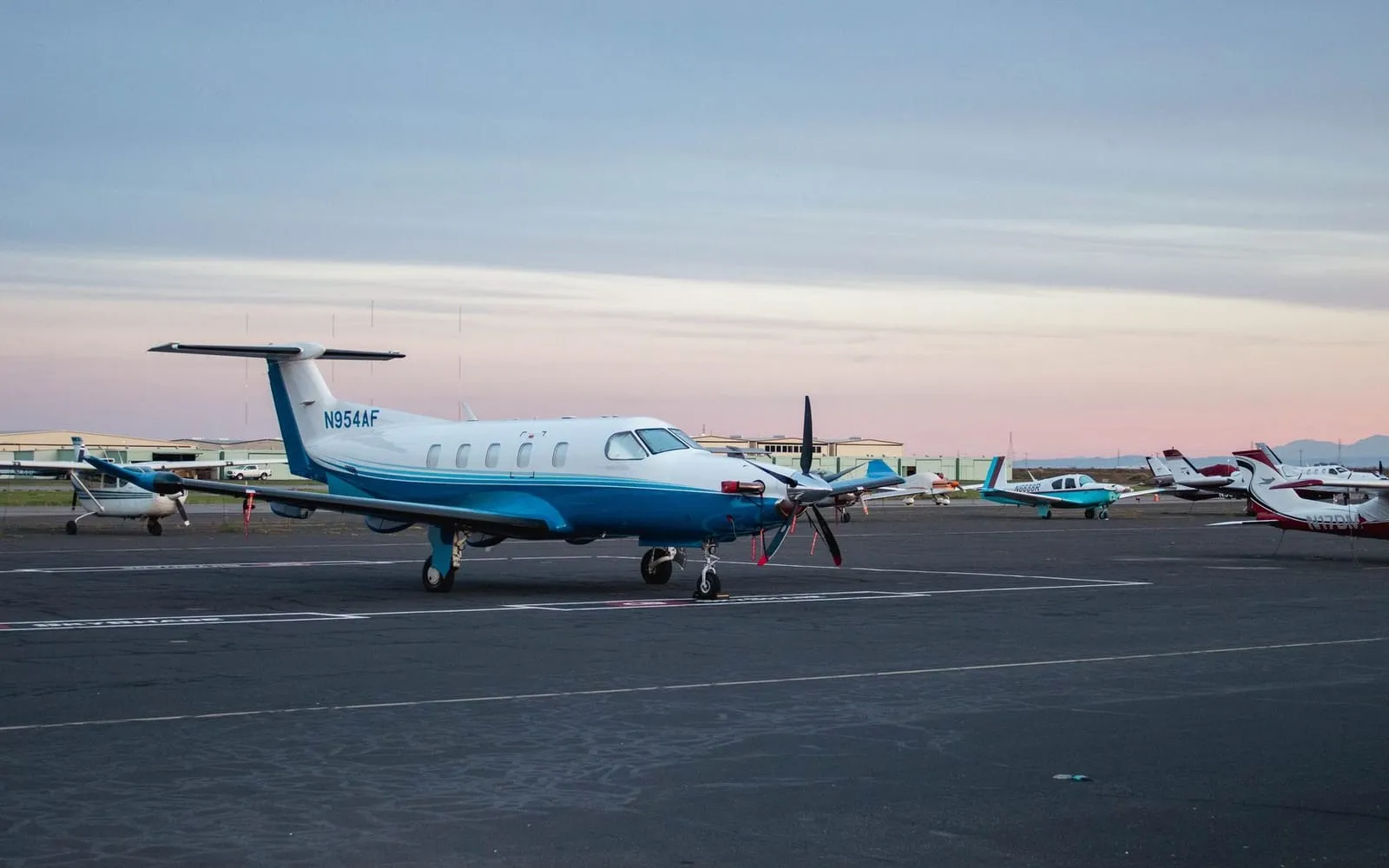 Aéroport Rodez-Aveyron : le caméscope plutôt que la carte postale
