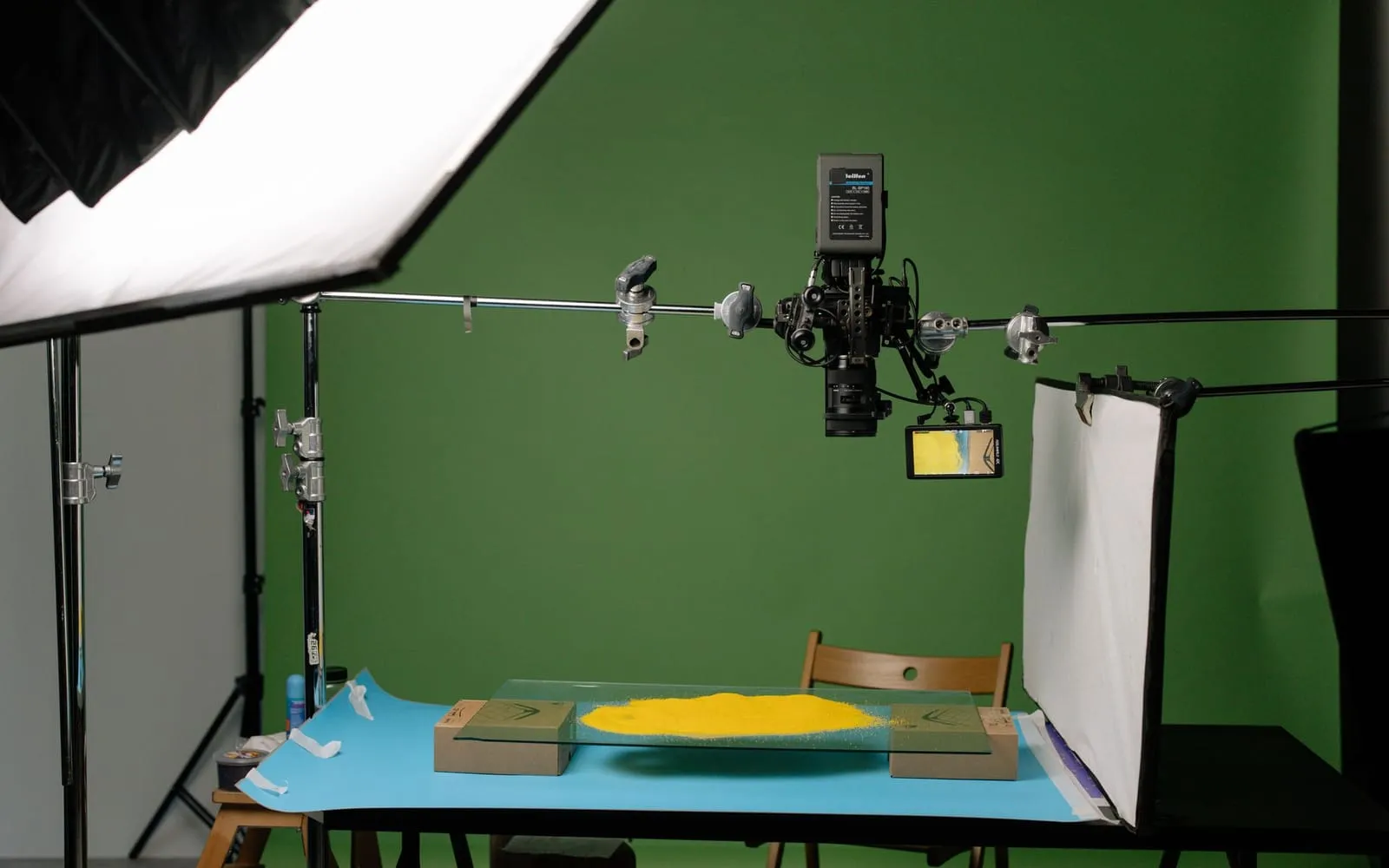 Tournage vidéo produit : chez Dorlet, un détail suffit à montrer un métier