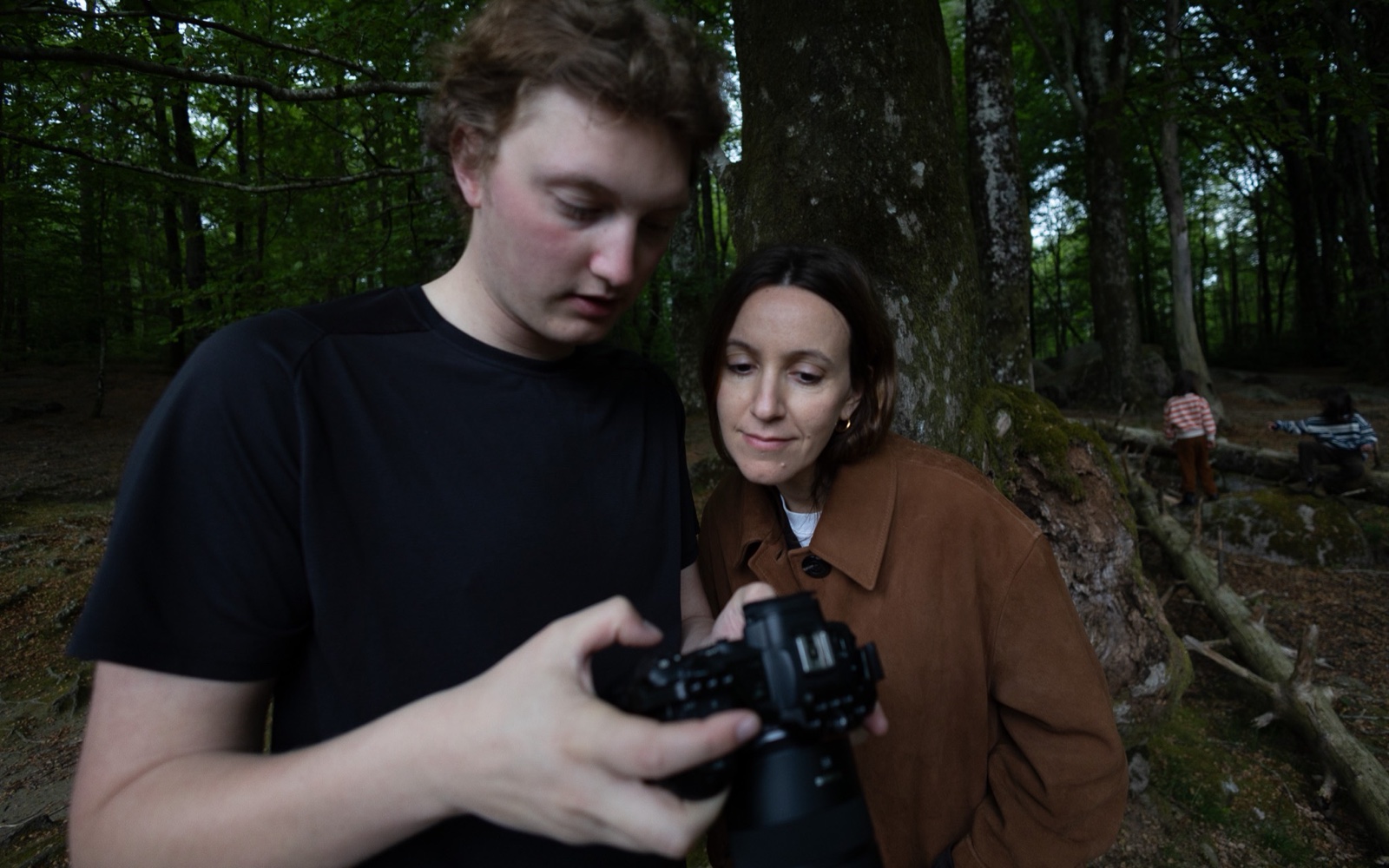 Série vidéo en entreprise : le rendez-vous fidélise, le post s’oublie